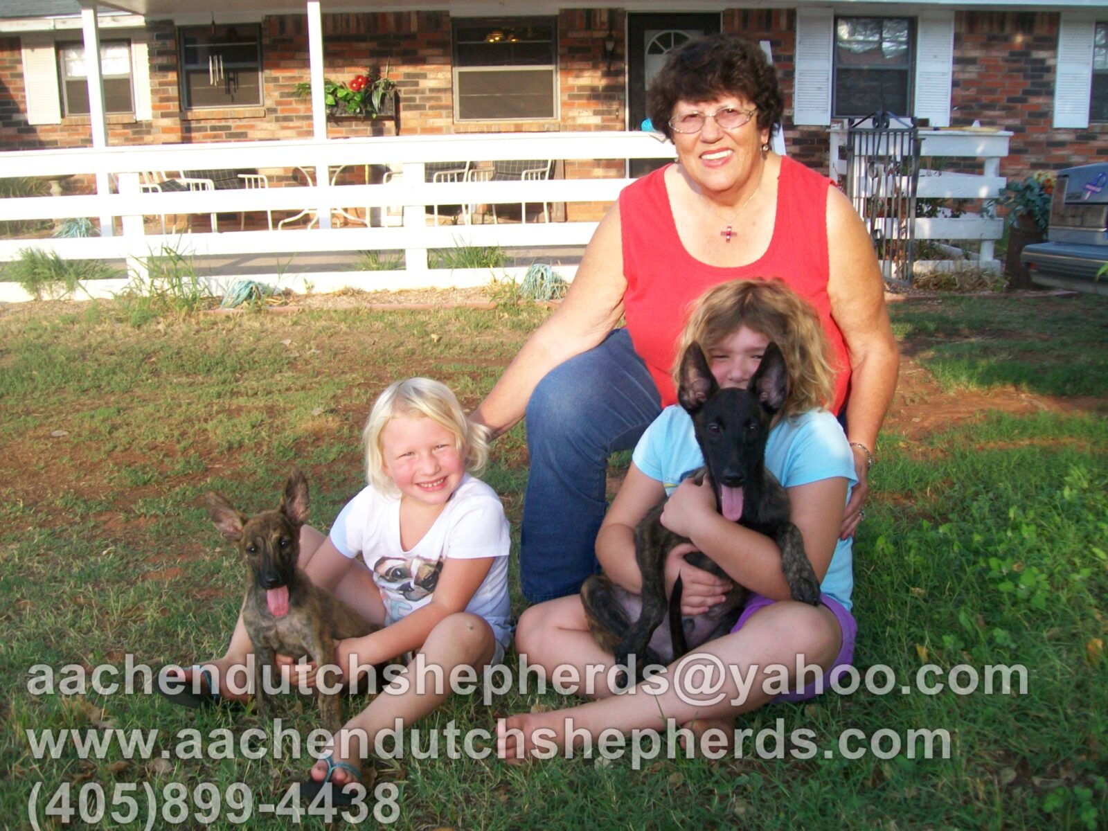 MomandGreatGrandkidsWithPups!